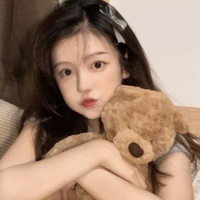 美女足球队封面