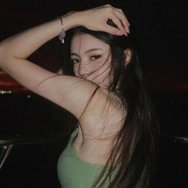 6888女子营封面